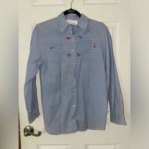 Casey & Max Women’s Vintage Light Blue Embroidered Button-Up Shirt